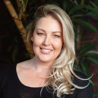 Carolyn Breeze