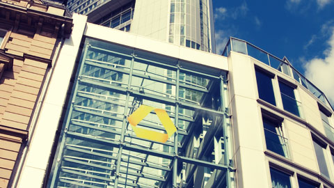 Commerzbank to cut 3900 jobs