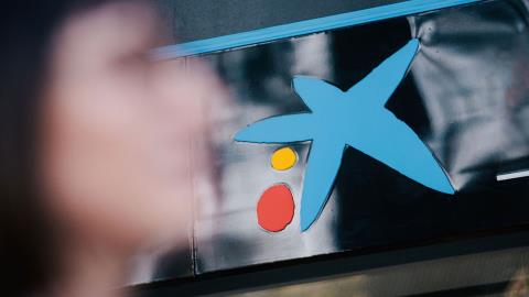 CaixaBank turns on instant cross-border mobile transfers