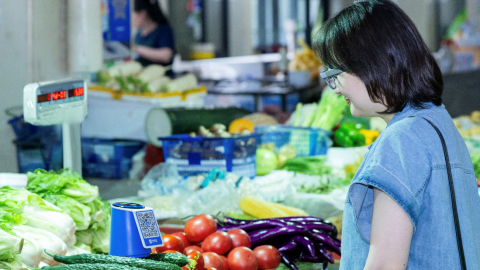 Alipay embeds payments into AR glasses