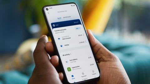 Chase UK trials credit cards