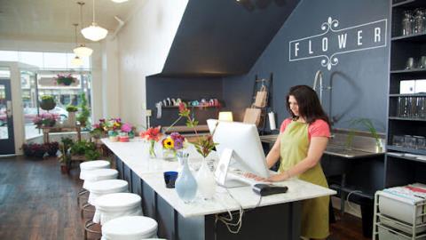 Tillful launches card to help SMEs build credit