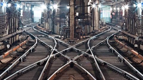 Retail banks must embrace data-centric capabilities to see off fintech challenge - report