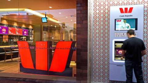 Westpac rolls out &#39;panic button&#39; for customers who think they&#39;ve been scammed